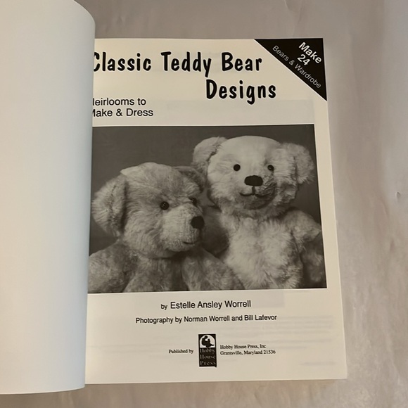 NWT Classic Teddy Bears Designs 24 Bears & Wardrobe BOOK Heirlooms 1996 Worrell - Picture 4 of 17